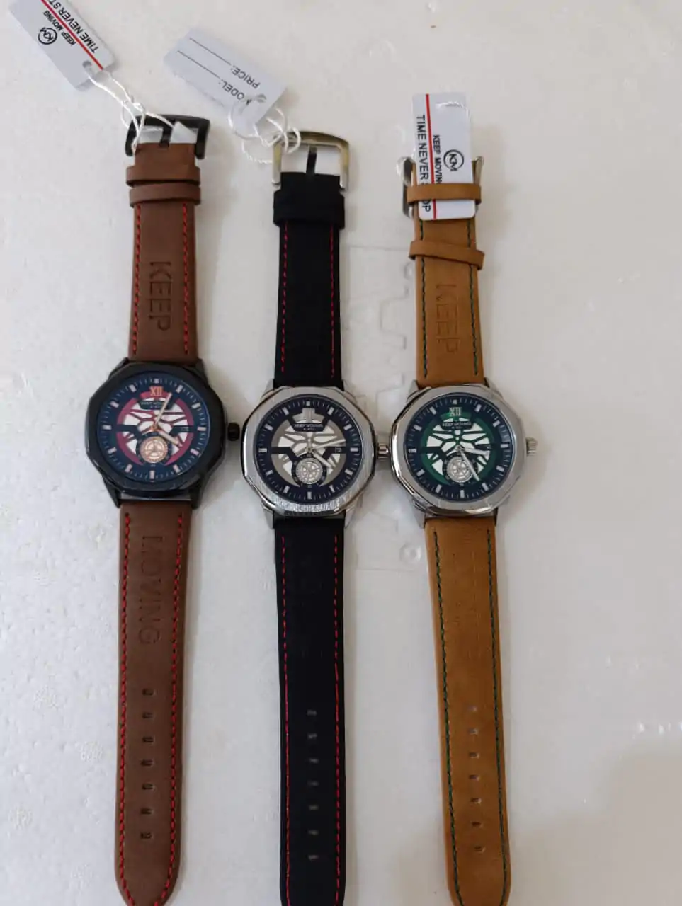 Montre - Couleurs Disponibles : Noire, Marron, Autres  - Pour Femme, Homme-Ref : 19098